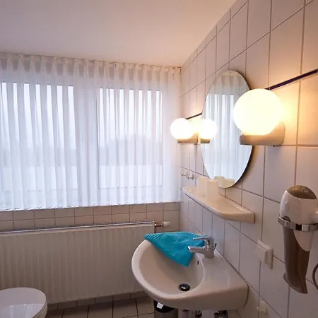 Oome Tilles Hues Daire